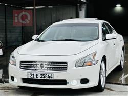 Nissan Maxima